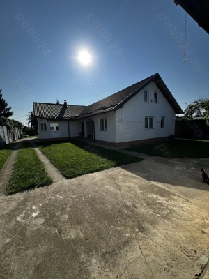 Casă 4 dormitoare + 2076 mp teren - imagine 2 Casă 4 dormitoare + 2076 mp teren - imagine 2