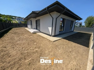 Casa individuala cu 3 camere P+pod aproape de transport si magazine, curte Visan