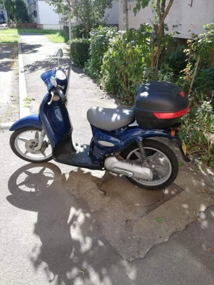 Vând scuter Aprilia Scarabeo  - imagine 4 Vând scuter Aprilia Scarabeo  - imagine 4