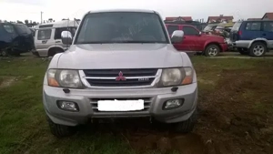 Dezmembrez Mitsubishi Pajero