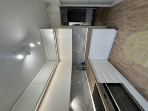 Proprietar- Apartament 3 camere, 2 baii, balcon inchis calea ARADULUI - imagine 8