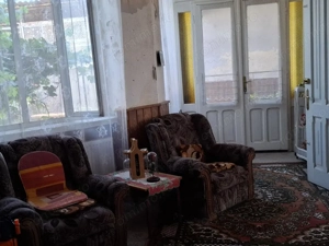 CASA BOIEREASCA pe colt  in Nadlac, Independentei colt cu M. Eminescu - imagine 9  CASA BOIEREASCA pe colt  in Nadlac, Independentei colt cu M. Eminescu - imagine 9