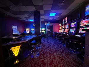 SPATIU COMERCIAL 100 mp - 2500 EURO + TVA - Zona Lidia ( Girocului)