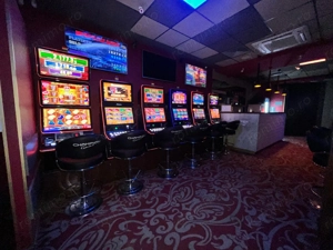 SPATIU COMERCIAL 100 mp - 2500 EURO + TVA - Zona Astrilor ( Soarelui)