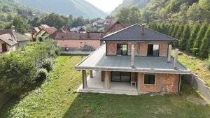 Casa de lux, cu vedere panoramica asupra muntilor, 2600mp teren Gura Raului - imagine 2