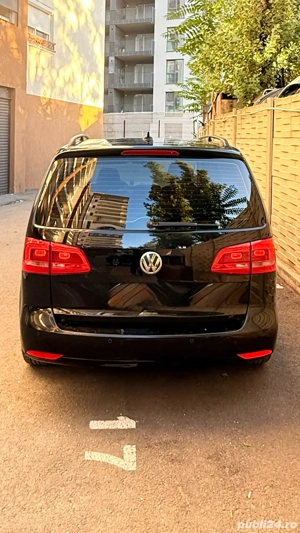 Volskwagen Touran - imagine 9