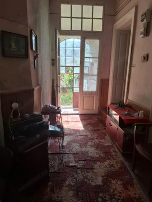 Casă spațioasă cu spațiu comercial pe colț in Nadlac - imagine 8