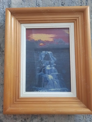 Goblen cascada, rama de lemn