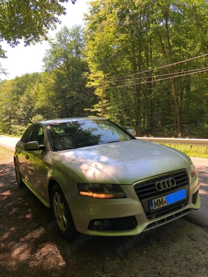 Audi A4 din 2010 - imagine 9