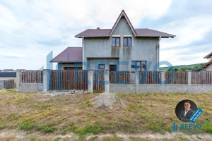 Casă/vilă de vânzare în Hemeiuș! - imagine 10