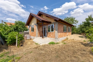 Casă cu 3 camere la rosu, in Vladimirescu  de vanzare