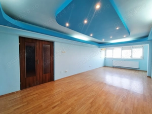 Ap spatios Ps-uri VEGA Ultimul Leu etaj superior priveliste deosebita