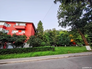 Vând apartament 3 camere în Hunedoara, zonă Centrală, etaj 2. Preț 63000 euro neg