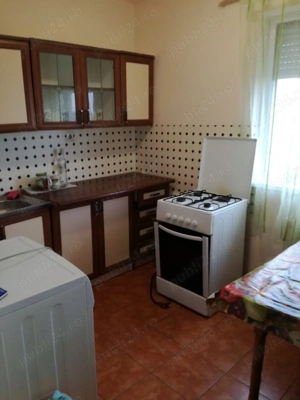 Inchiriez apartament doua camere Oradea  - imagine 2