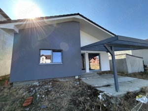 Vand vila noua in Fantanele,cartier nou,la nivel, st.310 mp., supraf.construita 100 mp. 3 camere. - imagine 2