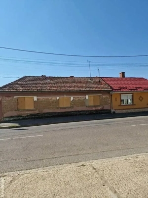 casa si teren de vanzare