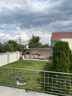 Casa de Lux zona Selimbar - imagine 8