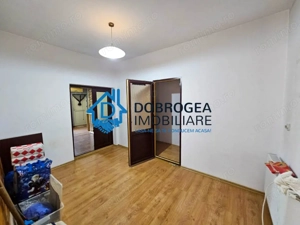 ZONA 23 AUGUST-CASA  6 CAMERE, TEREN 231 MP - imagine 4