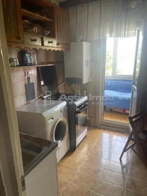 APARTAMENT 2 CAMERE SEMIDECOMANDAT INEL 2 - imagine 4