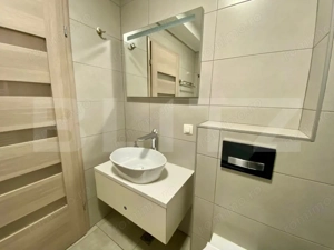 Apartament de lux, 3 camere, 93 mp, zona PROMENADA MALL Disponibil din Ianuarie - imagine 13