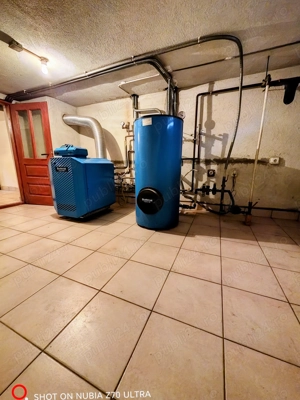 Proprietar vand vila d+p+e+m cu o suprafata generoasa de 540 mp construiti, teren amplu de 950 mp - imagine 10