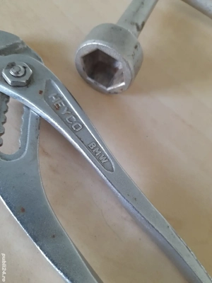 cheie roata si papagal BMW - imagine 3