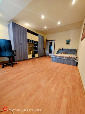 Proprietar vand vila d+p+e+m cu o suprafata generoasa de 540 mp construiti, teren amplu de 950 mp - imagine 16