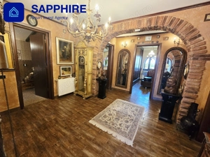 Vilă de lux Otopeni, pentru colecționari, înconjurată de brazi și artă - imagine 14