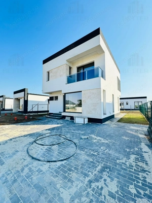 Casă Individuală   Ansamblu Nou 4 Camere - 3 Băi - Teren 454 mp  - imagine 2