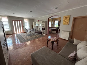 Vand vila Simand,jud.Arad, 1.800 mp, moderna,toate utilitati(incl.gaz),an constr.2010 - imagine 3