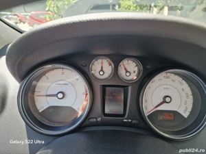 Peugeot 308 SW. Diesel, spațioasă , economică. Ideală pentru familie - imagine 5