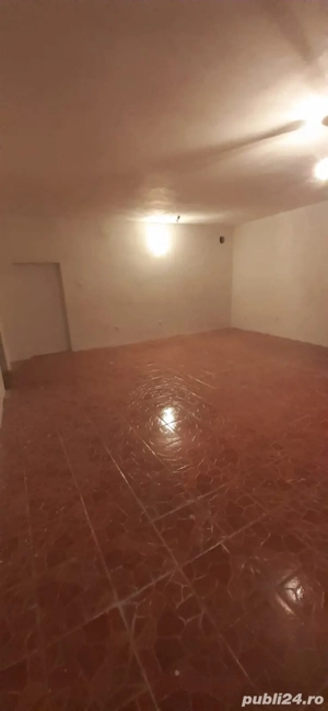 Se oferă spre închiriere, în orașul Brezoi spatii cu destinatie multipla de la 200 RON - imagine 2
