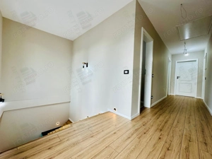 Casă Elegantă cu Garaj în Berceni   Aproape de Metrou, Curte Generoasă - imagine 10