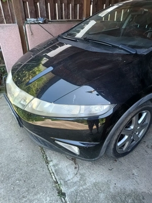 Vând Honda civic, ,2007, benzina , 87000km, stare buna,ținută în garaj, detalii la telefon