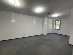 Etaj 1, 5 camere, 200 mp utili, 3 Ap. in cladire, 3 locuri parcare, Central - Piata 700 - imagine 4