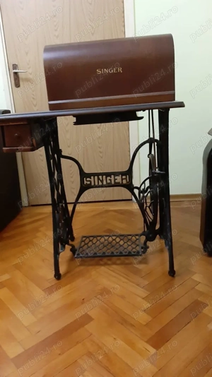 Masina de cusut Singer, model vintage si perfect functionabil - imagine 2