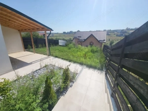 Casa cu 4 camere Finalizata Mutare Imediata Hlincea Aproape de Scoala si Gradi  - imagine 5