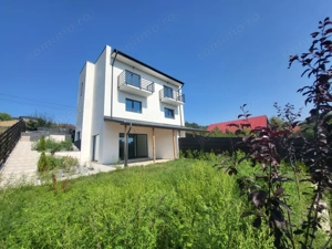 Casa cu 4 camere Finalizata Mutare Imediata Hlincea Aproape de Scoala si Gradi  - imagine 9