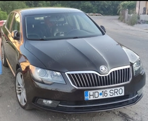 Skoda superb - imagine 8