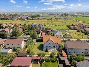 Vila   Casa superba cu 5 camere zona | 1032 mp teren |  Sanpetru Brasov - imagine 14