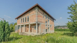 COMISION 0 | CASA LA GATA | TEREN 1322 MP | PISCINA | SAUNA | 5 TERASE - imagine 2