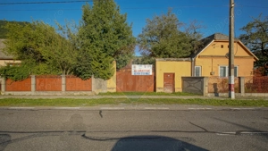 Teren intravilan 7.255 mp +casă rustică – ideal pensiune în Vama Buzău