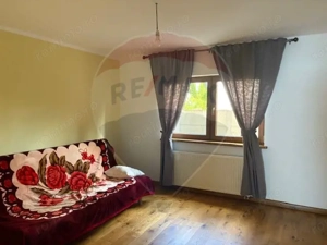 Casă / Vilă cu 5 camere de vânzare - imagine 15