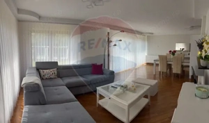 Casă / Vilă cu 5 camere de vânzare - imagine 11