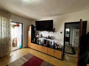 Apartament 2 camere Cartier Ostroveni zona Piata - imagine 4