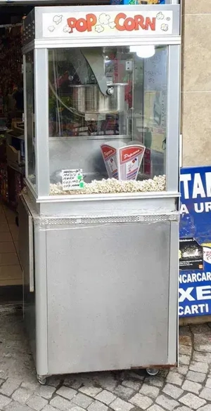 vand aparat popcorn