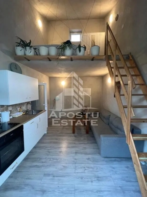 Apartament inedit la casa cu curte proprie!!