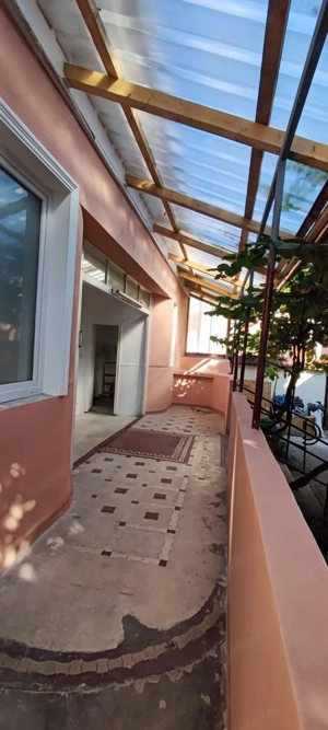 Casa zona centrala - imagine 17