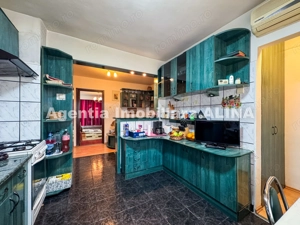 Ap. 4 camere in Deva, zona ultracentrala, Str. Imparatul Traian, 95 mp, decomandat, etaj 4.