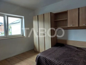 Casa individuala 4 camere P+1E 118 mp 322 mp parcela teren Cisnadie - imagine 8